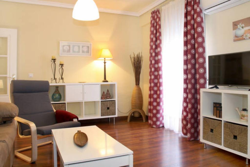 Appartement Apartamento Santa Marina à Cordoue Extérieur photo