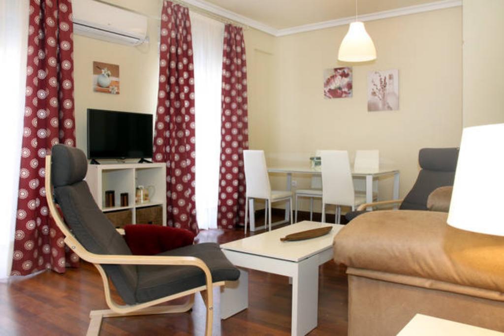 Appartement Apartamento Santa Marina à Cordoue Extérieur photo